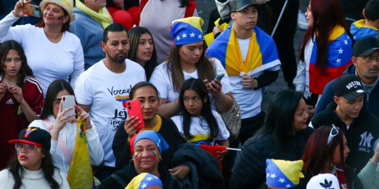 Ingreso de venezolanos a Chile vuelve a aumentar tras reelección de Maduro