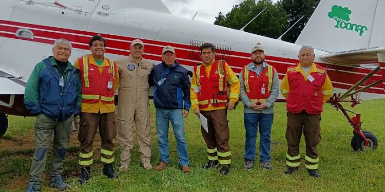 CONAF recibió avión Air Tractor para combate de incendios forestales