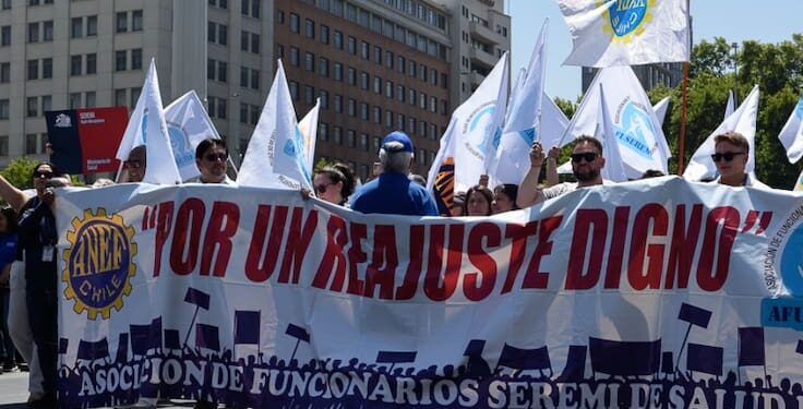 Cámara de Diputados vota hoy reajuste salarial para el sector público