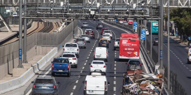 Desde el 1 de enero de 2025 aumentan los precios de TAG y peajes en Chile