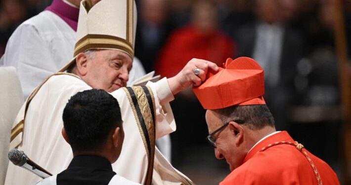 Entre ellos Fernando Chomali: Papa Francisco crea 21 nuevos cardenales