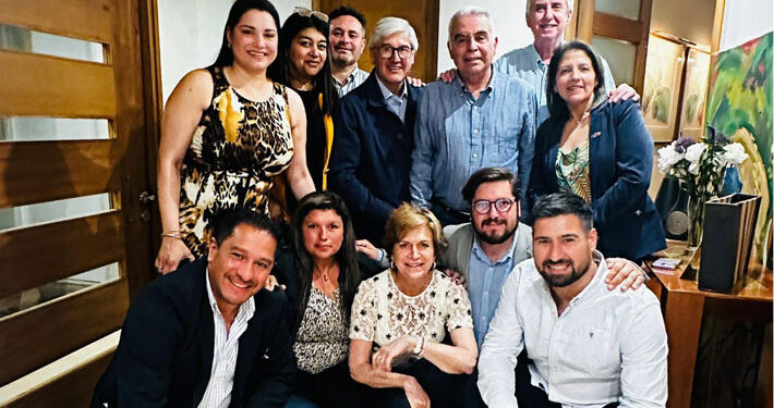 Presidentes regionales de RN se reúnen con Matthei y le entregan apoyo a su candidatura presidencial