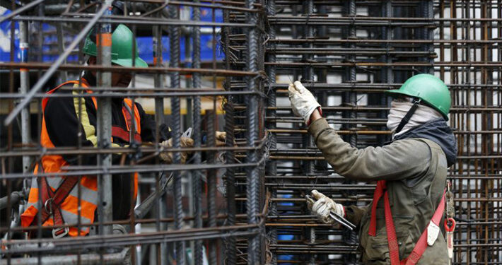 INE: Desempleo regista descenso en último trimestre pero en la RM se mantiene sobre 8,5%