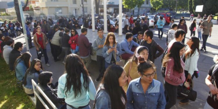 Más de 294.000 estudiantes rinden desde este lunes la PAES