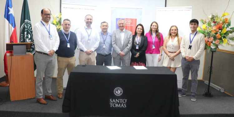 Santo Tomás entrega equipamiento al Servicio de Salud Osorno