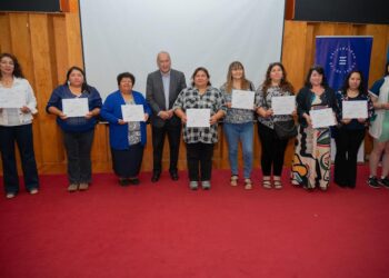 Mujeres de Osorno realizaron talleres sobre emprendimiento