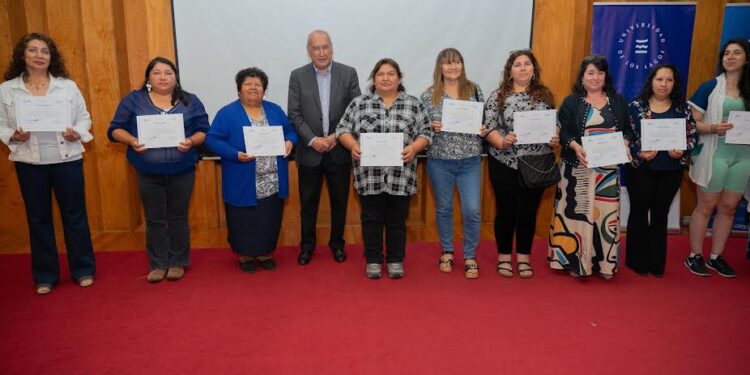 Mujeres de Osorno realizaron talleres sobre emprendimiento