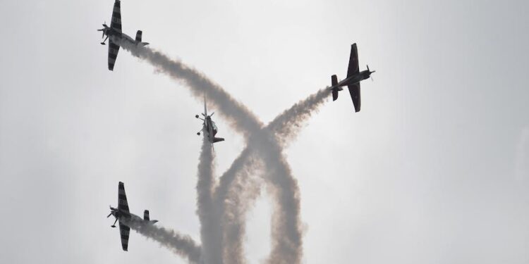 Halcones de la FACH iniciarán gira por el sur de Chile con acrobacias de alto impacto