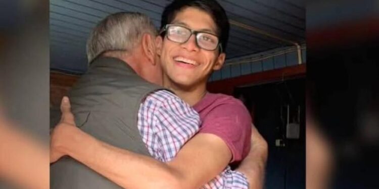 Joven de Curanilahue con parálisis cerebral consigue puntaje nacional en matemáticas