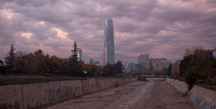 Chile logra récord histórico en inversión extranjera durante 2024: Fue un 68% más que en 2023