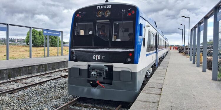 Se acerca su puesta en marcha: ¿Cuándo empieza a operar el tren de Puerto Montt y qué se sabe?