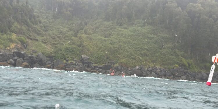 Cuatro fallecidos deja naufragio de embarcación en costa de Osorno: hay desaparecidos