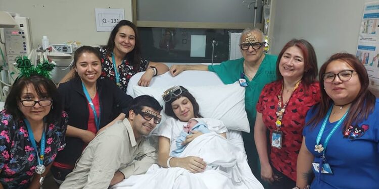 Primera guagua del 2025 en Chile nació en el Hospital Base San José de Osorno