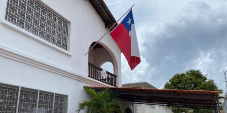 Cancillería anunció suspensión de servicios consulares de Chile en Venezuela