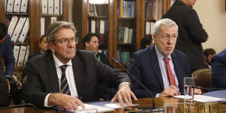 Chile retirará al embajador en Venezuela por «falta de apertura»