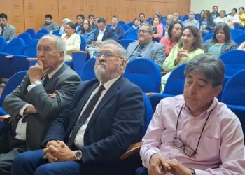 Inicio clases: Alcalde de Osorno se reunión con directores de escuelas y liceos muicipales 