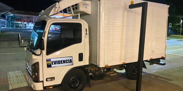 Recuperan en Osorno camión robado: conductor fue detenido por receptación