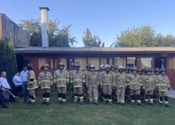 30 bomberos de Osorno se certificaron como combatientes forestales