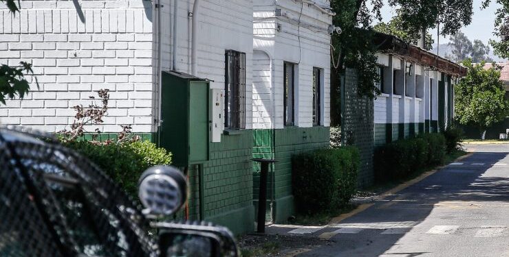 Explosión e incendio en comisaría de Independencia deja tres carabineros heridos