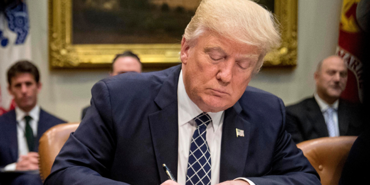 Chile entre los principales afectados: Trump anuncia posibles nuevos aranceles al cobre