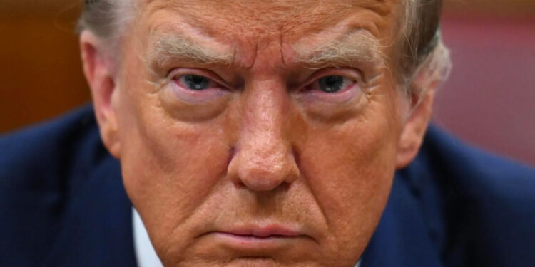 Trump despidió a todos los fiscales federales que quedaban de la era Biden