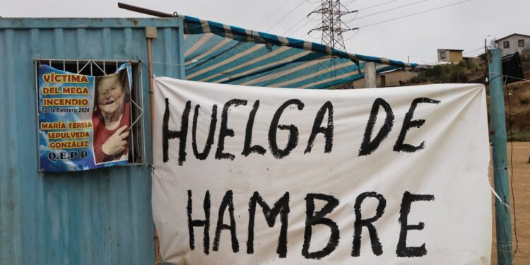 Tras 10 días, damnificados del megaincendio finalizan huelga de hambre