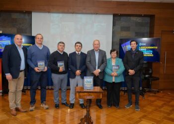 Lanzan libro “Biografía Histórica de Osorno” que reconoce aporte de más de 100 personas
