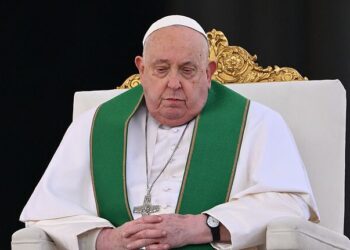 Papa Francisco «descansó bien» en medio de hospitalización pero no podrá liderar inicio de Cuaresma