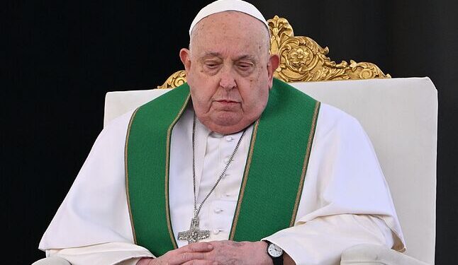 Papa Francisco «descansó bien» en medio de hospitalización pero no podrá liderar inicio de Cuaresma