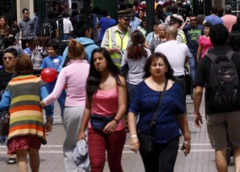 Encuesta Pulso Ciudadano: Aprobación de Boric cae y Matthei lidera preferencias presidenciales