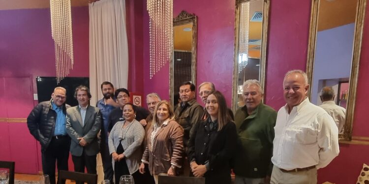 Con cena de camaradería, Radio La Mega dio inicio a programación 2025