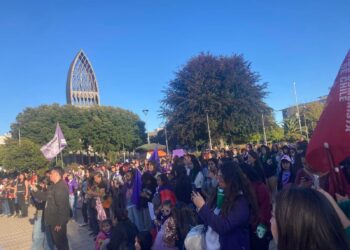 Con marcha por el centro de la ciudad conmemoraron Día Internacional de la Mujer en Osorno