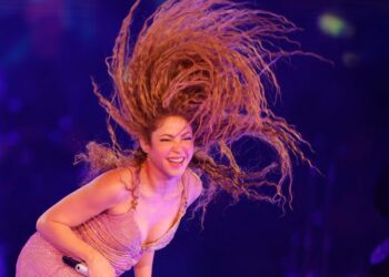 Productora negociará con Sernac compensaciones tras cancelación de shows de Shakira en Chile