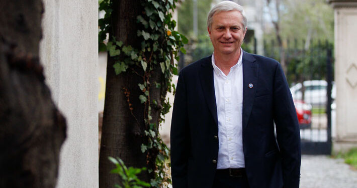 Kast dice que si es Presidente indultará a carabineros «perseguidos» durante el estallido social