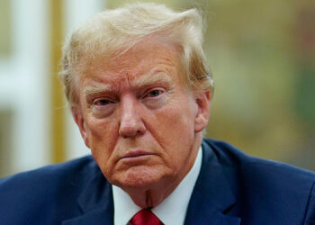 Trump amenaza a Rusia con sanciones financieras y aranceles tras realizar bombardeo nocturno a Ucrania