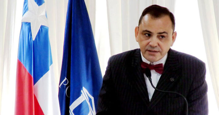 Caso Audios: Incautan computador, celular y documentos a ministro de la Corte de Santiago Antonio Ulloa