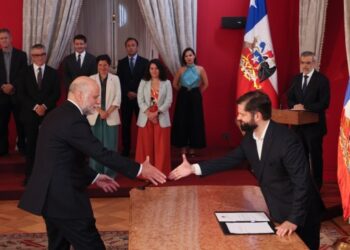 Álvaro Elizalde asumió como nuevo ministro del Interior tras renuncia de Tohá