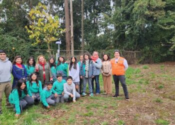 Escuela de Pichil instala estación meteorológica tras ganar concurso de Canal 13