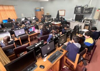 Estudiantes de la Escuela de Artes y Cultura de Osorno crean su propia revista escolar