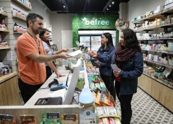 Dirección del Trabajo llamó a respetar este 1 de mayo el feriado obligatorio e irrenunciable del Comercio