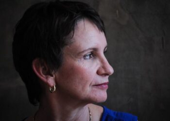 Carolina Tohá lidera primarias oficialistas sobre Winter y Jara, según encuesta B&W