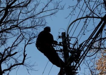 Apagón masivo deja sin electricidad a toda España y afecta también a Portugal y Francia