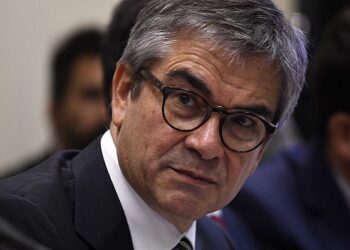 Hacienda mantiene proyección del PIB de 2,5% para 2025 y anuncia recorte del gasto fiscal