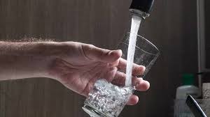 Osorno: Suspenderán suministro de agua potable para normalizar rotura en red de Francke