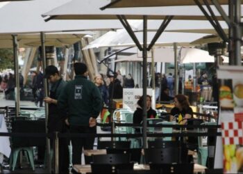 ¿Cómo funciona el comercio este 1 de mayo? Revisa detalles aquí