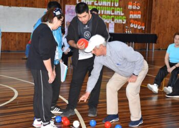 Encuentro reunió a estudiantes de Preparador Físico de Santo Tomás Osorno y Adultos Mayores de Ovejería