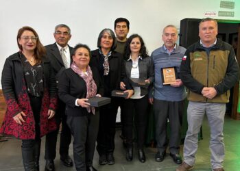 CONAF celebró sus 55 años de vida premiando a sus trabajadoras y trabajadores
