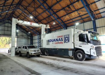 Nuevo camión escáner de Aduanas ya está operando en paso fronterizo Cardenal Samoré