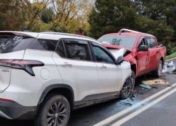 Un fallecido y tres personas lesionadas deja colisión frontal en sector La Misión de Osorno