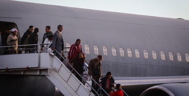 44 chilenos son deportados desde EE.UU. en medio de endurecimiento migratorio por medidas de Trump